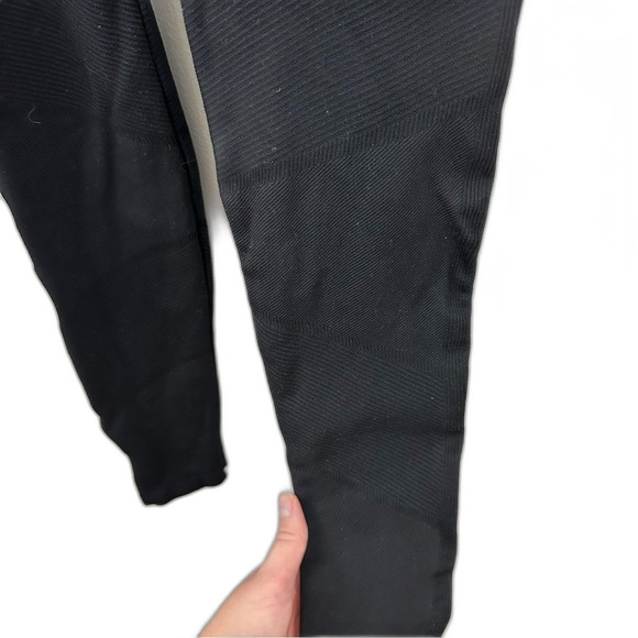 Commando Black High-Waist Workout Leggings Size Medium/Large - Picture 7 of 14